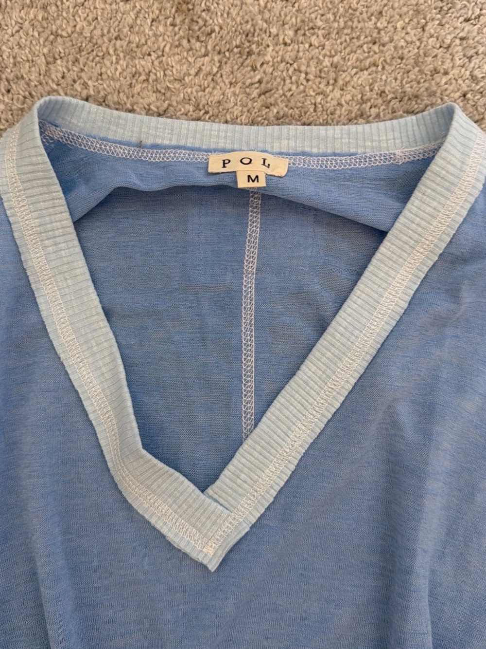 Light Blue Cropped V‑Neck shirt - Picture 2 of 3